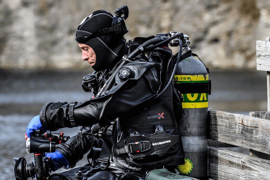 drysuit-diver