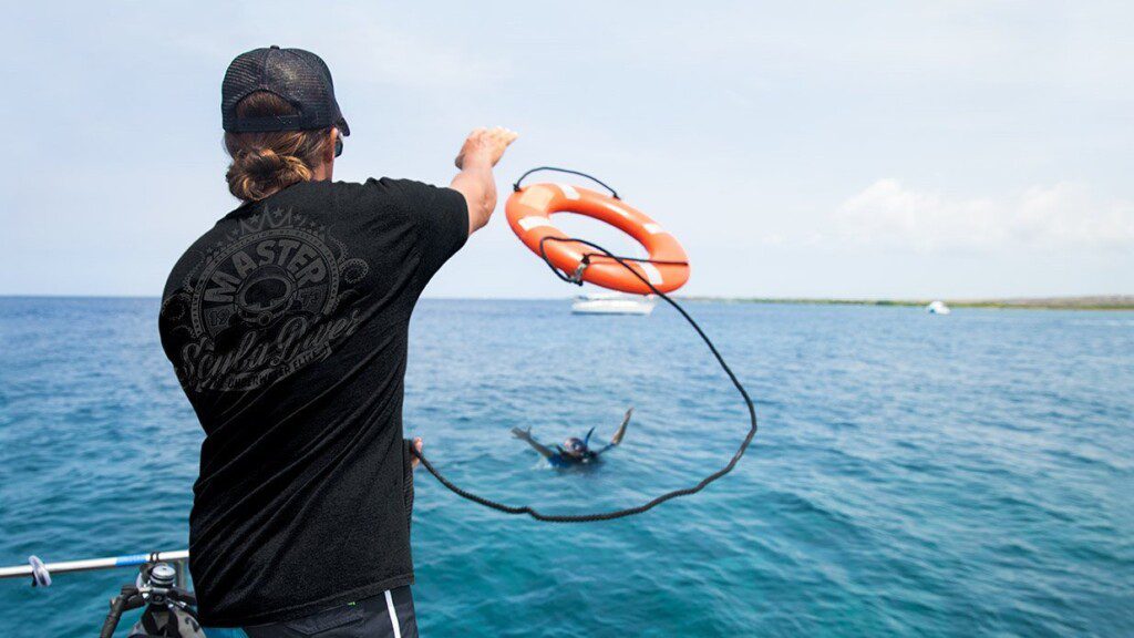 diver-rescue-buoy